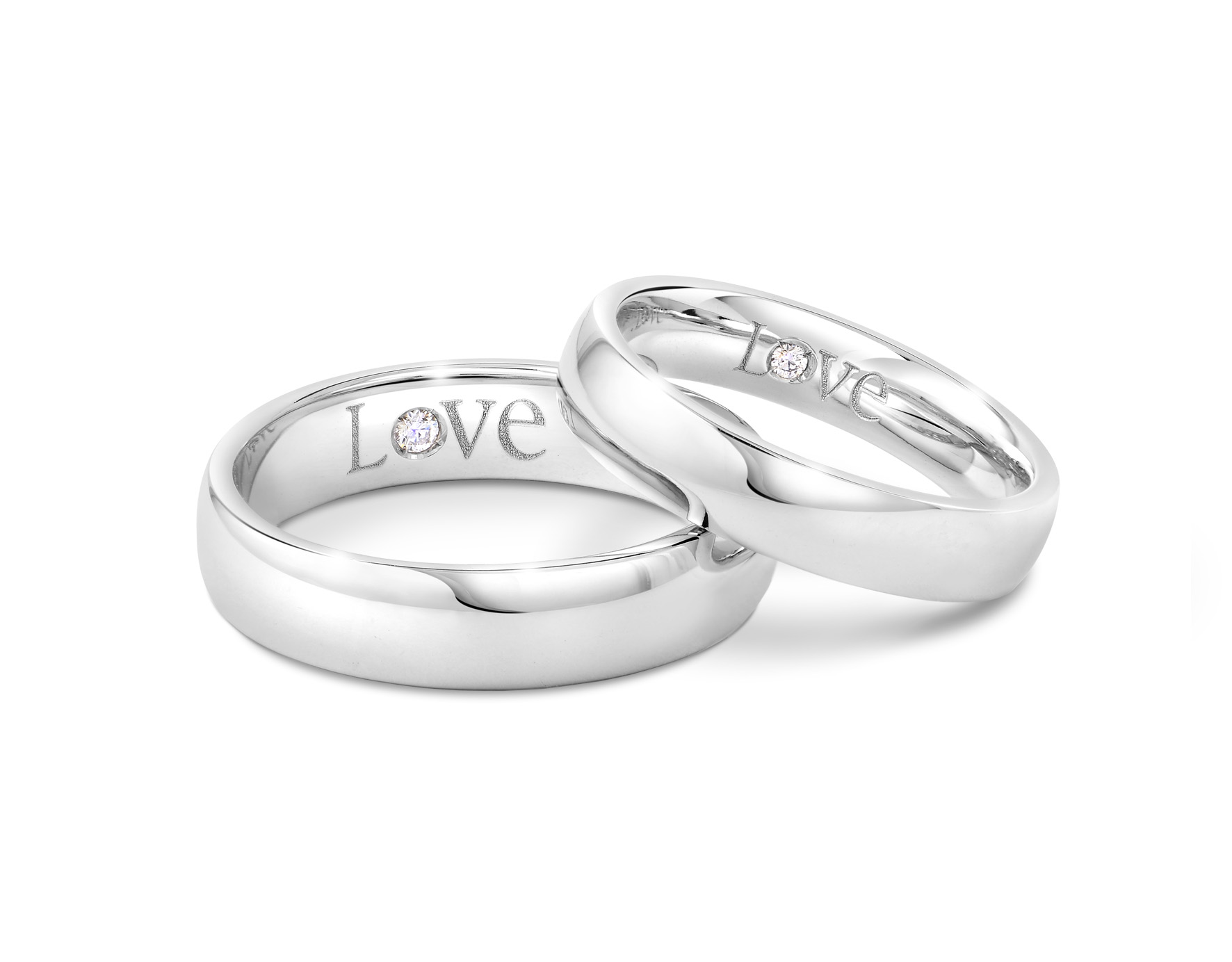 Signature Love Collection in 18K White Gold.